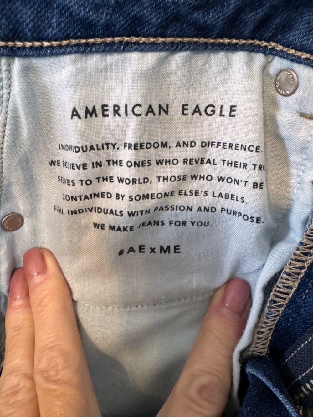 American Eagle Dark Blue Distressed Stretched Jeans Size 00 Regular - Picture 11 of 12